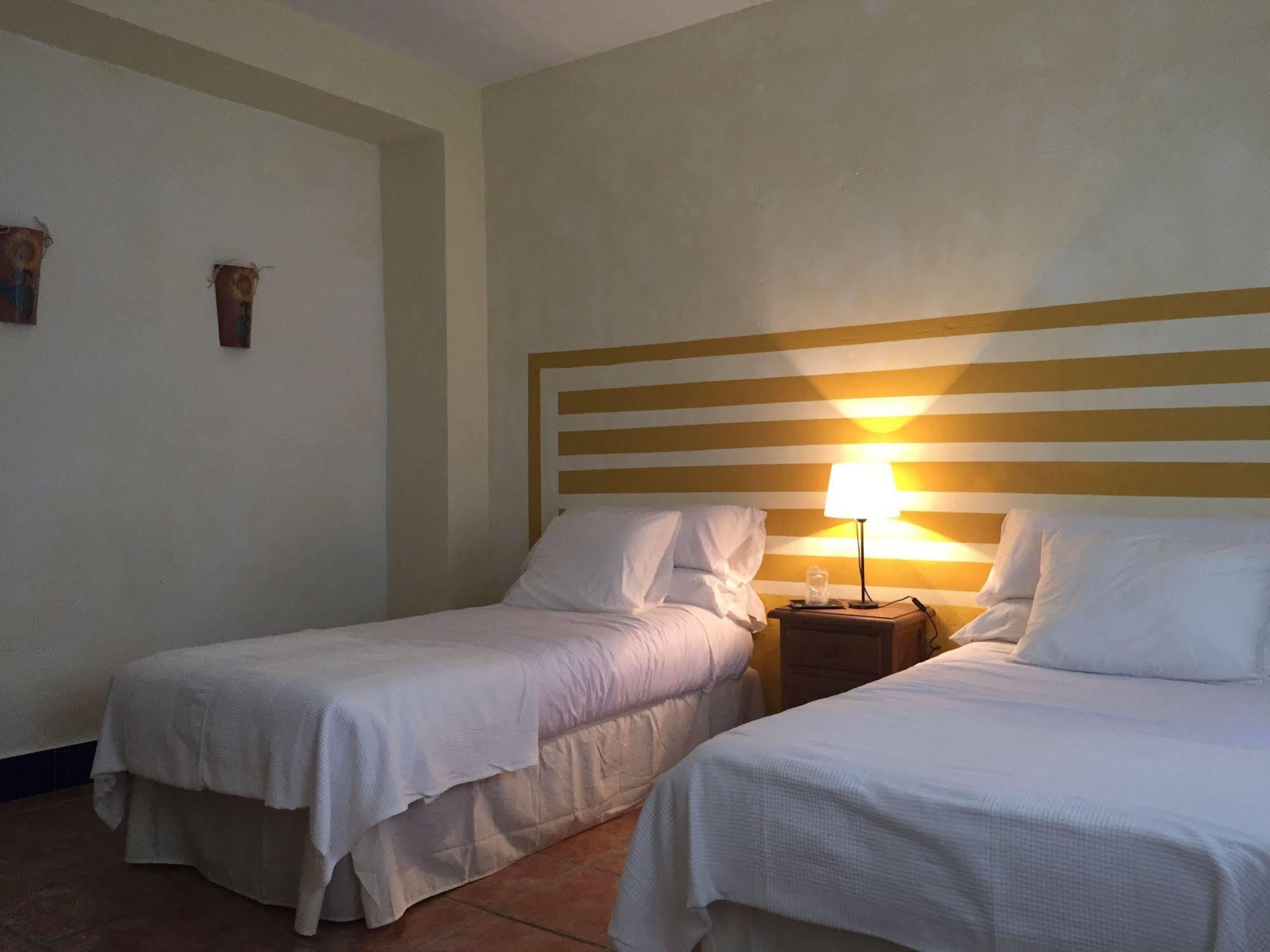 Cortijo Carrillo Bed & Breakfast Cartaojal Exterior photo